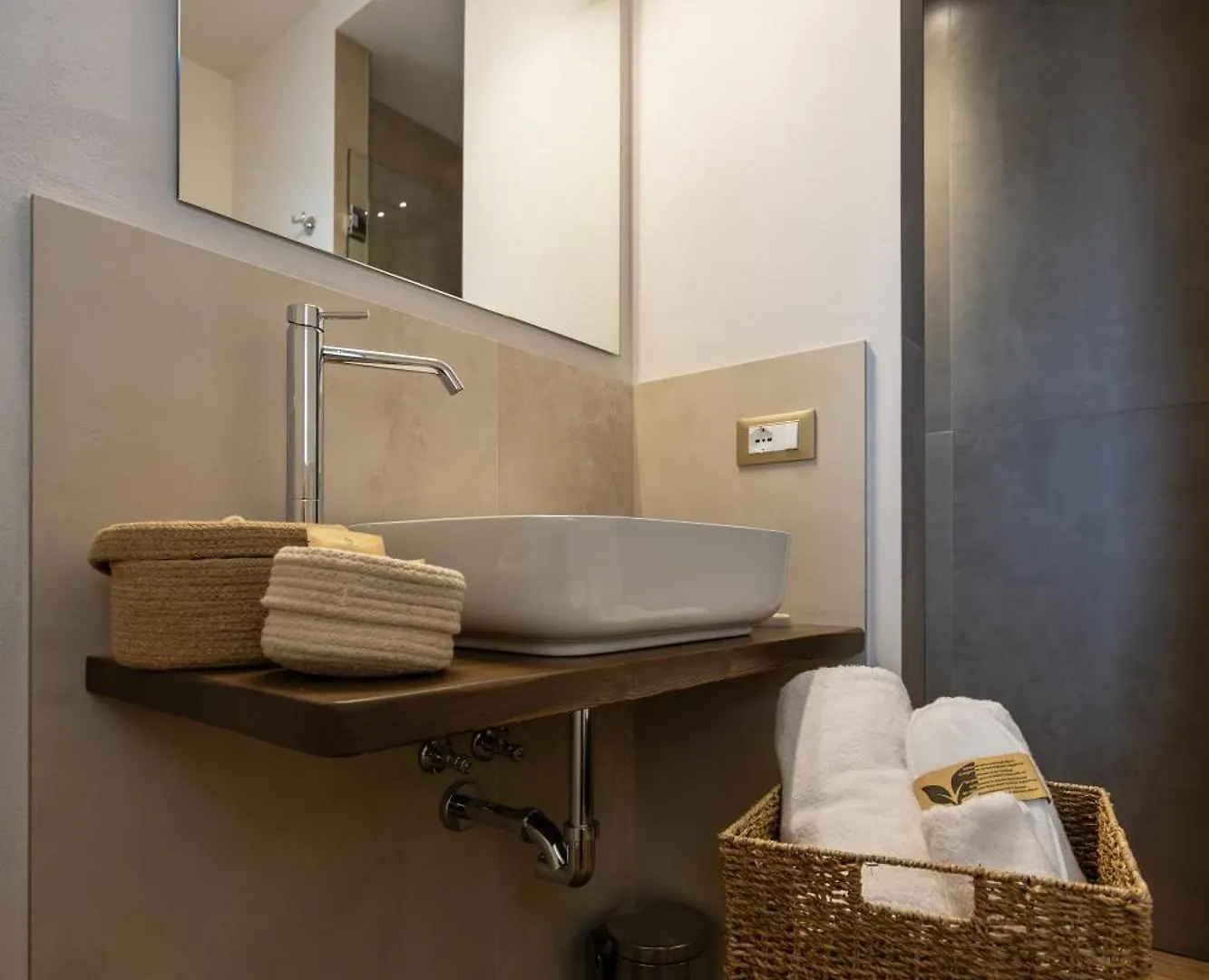 Palazzo Gessi Room And Breakfast Borghi