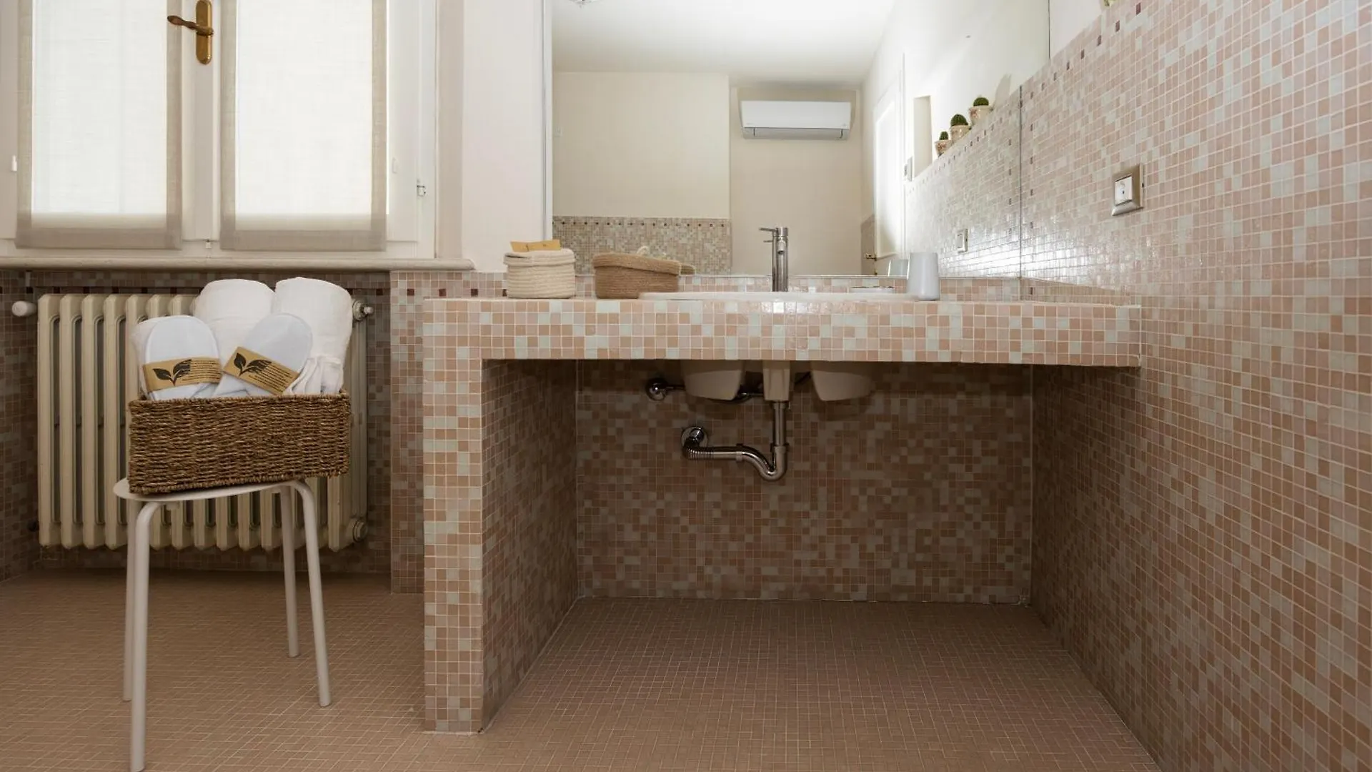 Palazzo Gessi Room And Breakfast Borghi Italia