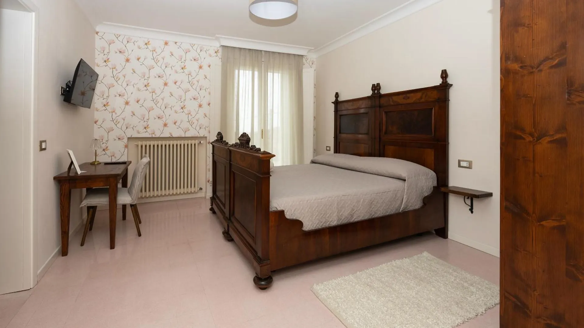 Palazzo Gessi Room And Breakfast Borghi 0*,