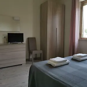 https://hotel-la-pineta-marina-di-carrara.it-tuscanyhotel.com